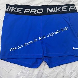 Women’s xl Nike pro shorts